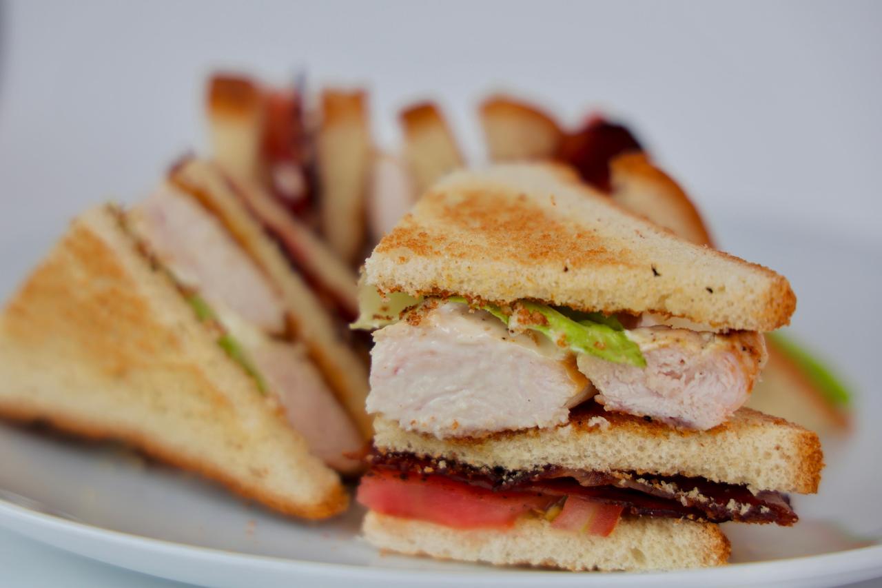 Club Sandwich (pain de mie or sub)