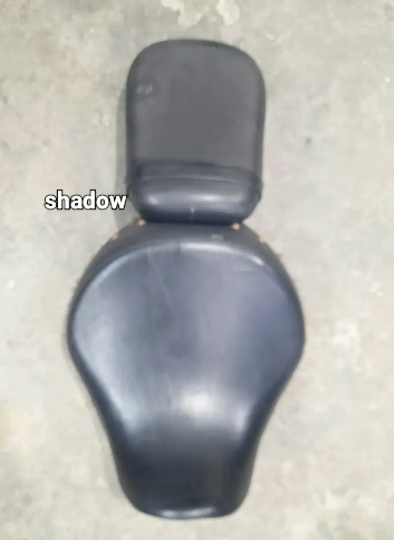 Shadow seat