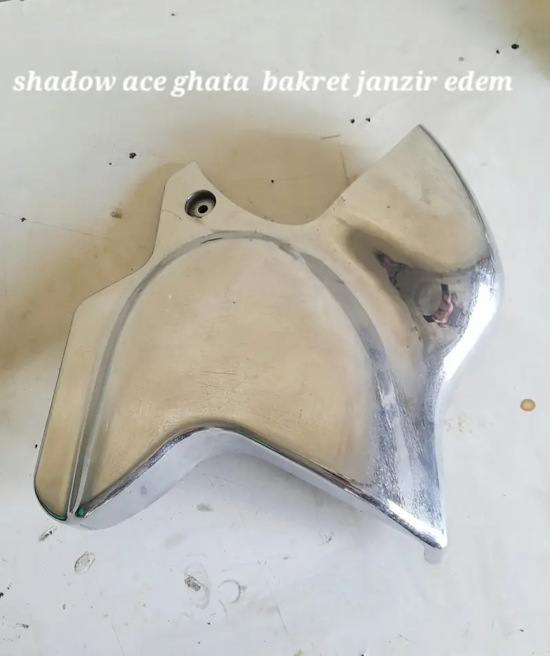 Shadow ACE front sprocket cover